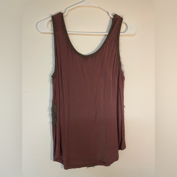 Lush textured tank - Picture 3 of 3